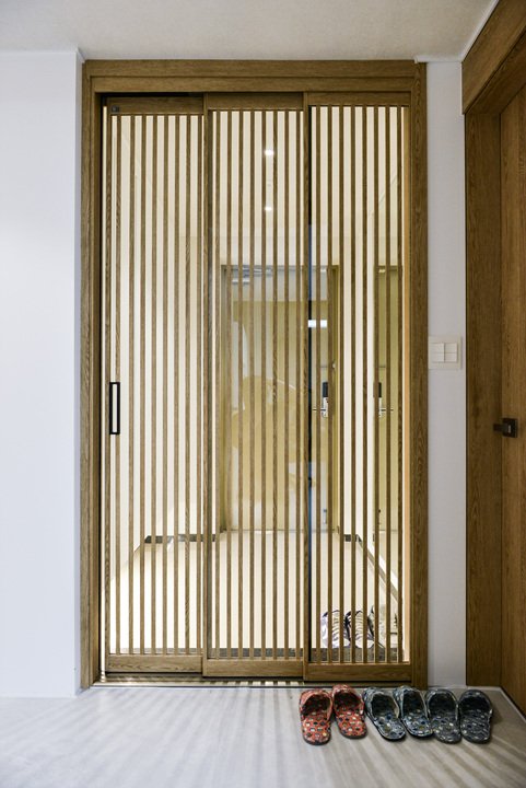 Interbugo Coaru 33A — interior detail